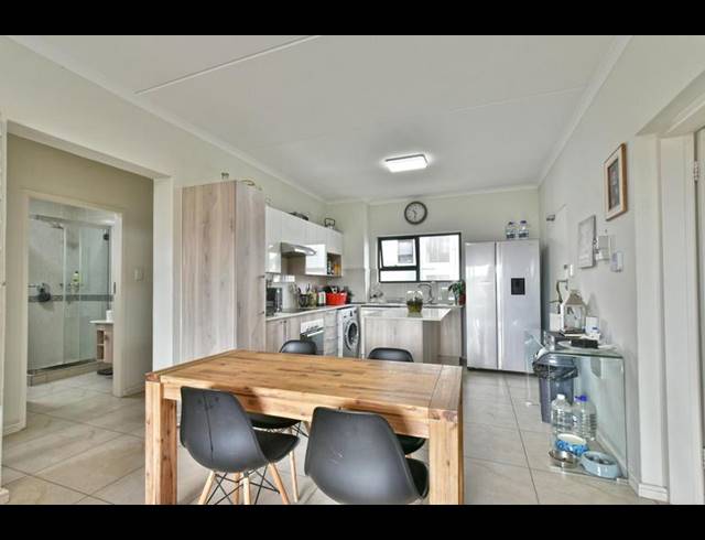 3 BEDROOM APARTMENT FOR SALE IN RANDPARK RIDGE